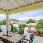 Villa Tatijana